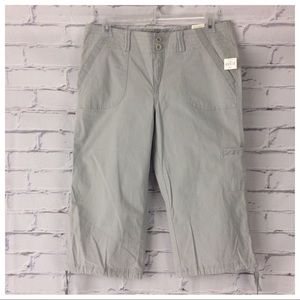 Dockers Cropped Cargo Pants, Size 14